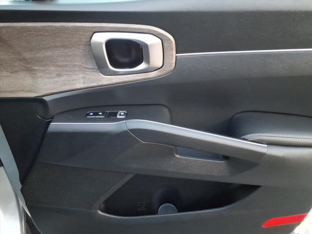 used 2021 Kia Sorento car, priced at $21,468