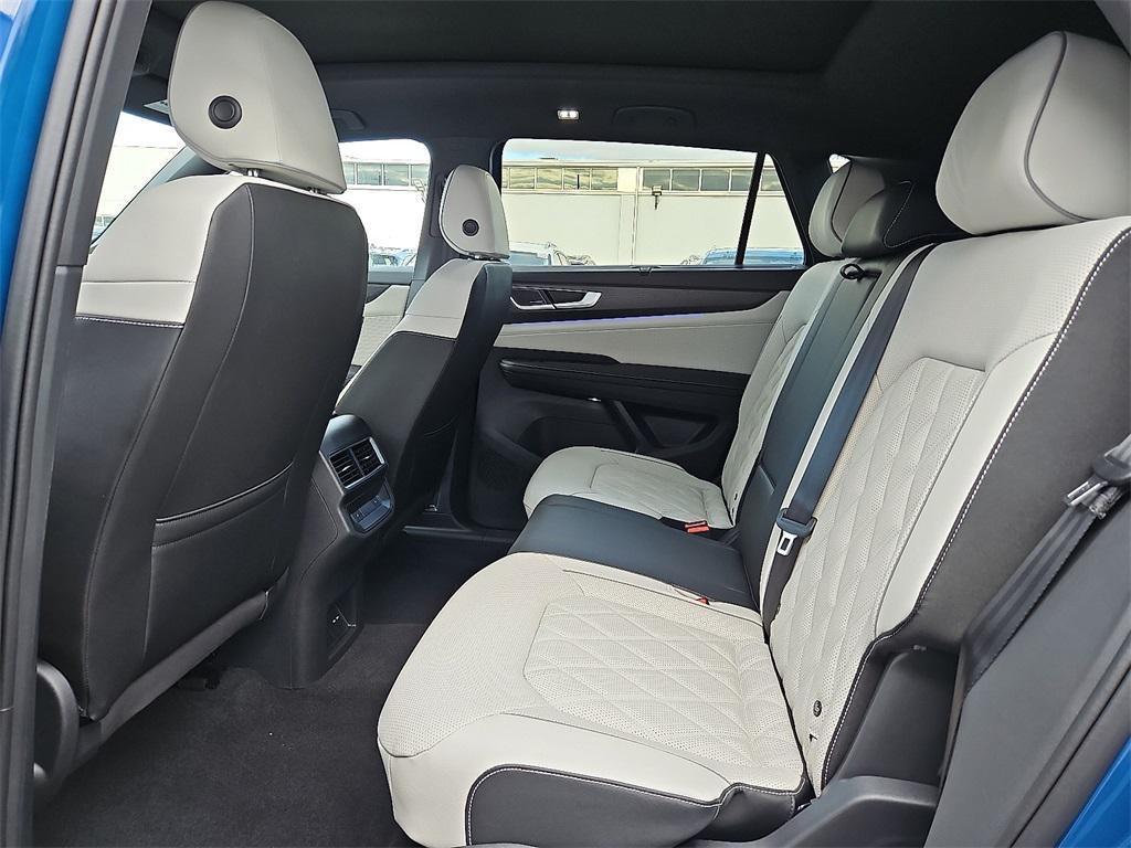 new 2026 Volkswagen Atlas Cross Sport car, priced at $56,639