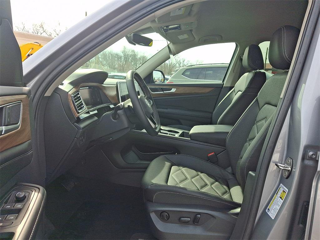 new 2026 Volkswagen Atlas car, priced at $42,209