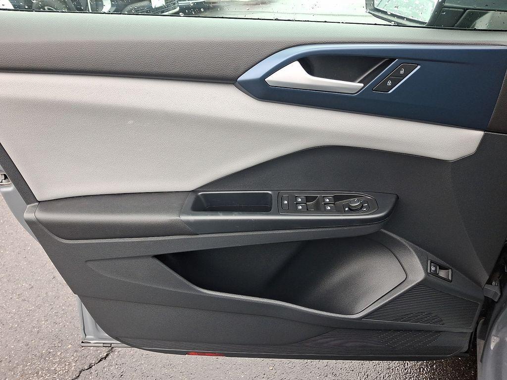 used 2023 Volkswagen Taos car, priced at $22,995