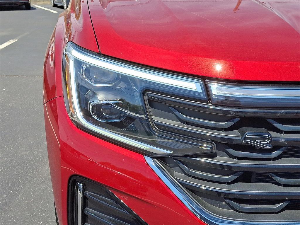 used 2024 Volkswagen Atlas car, priced at $42,886