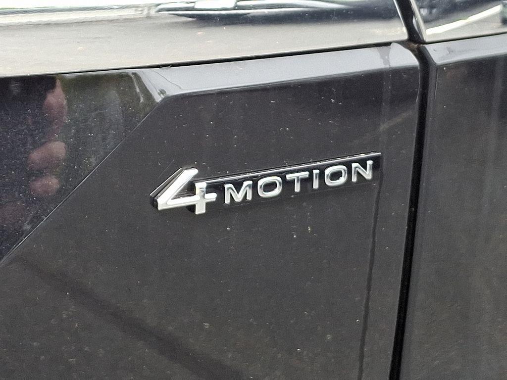 new 2025 Volkswagen Atlas car, priced at $54,140