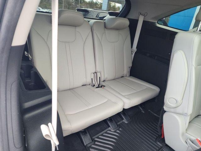 used 2022 Kia Sorento car, priced at $23,500