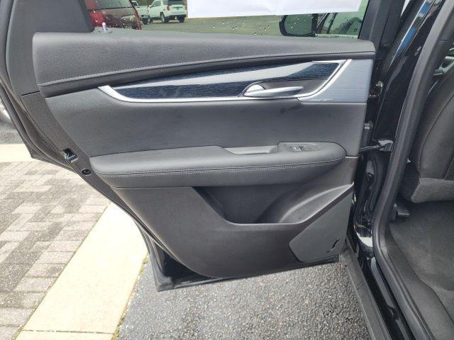 used 2025 Cadillac XT5 car, priced at $43,900