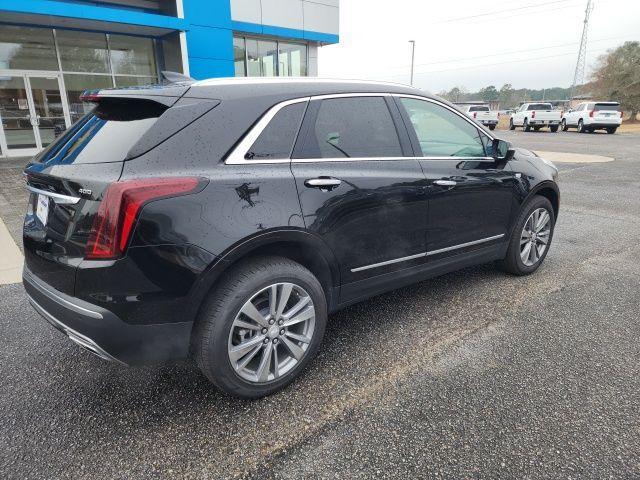 used 2025 Cadillac XT5 car, priced at $43,900