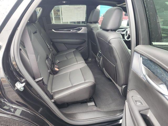 used 2025 Cadillac XT5 car, priced at $43,900