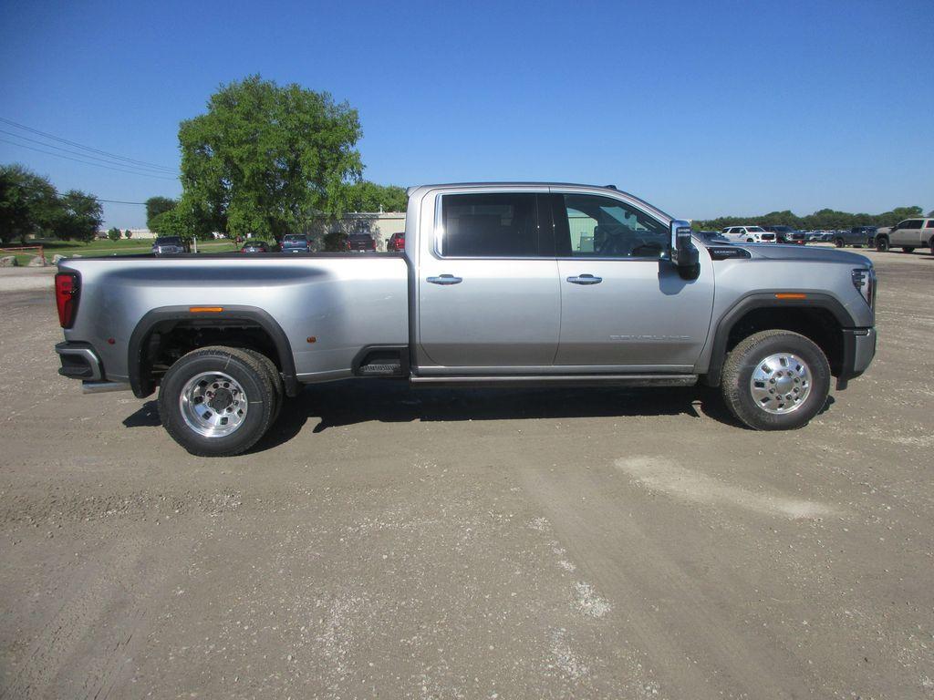 new 2026 GMC Sierra 3500 car, priced at $97,333