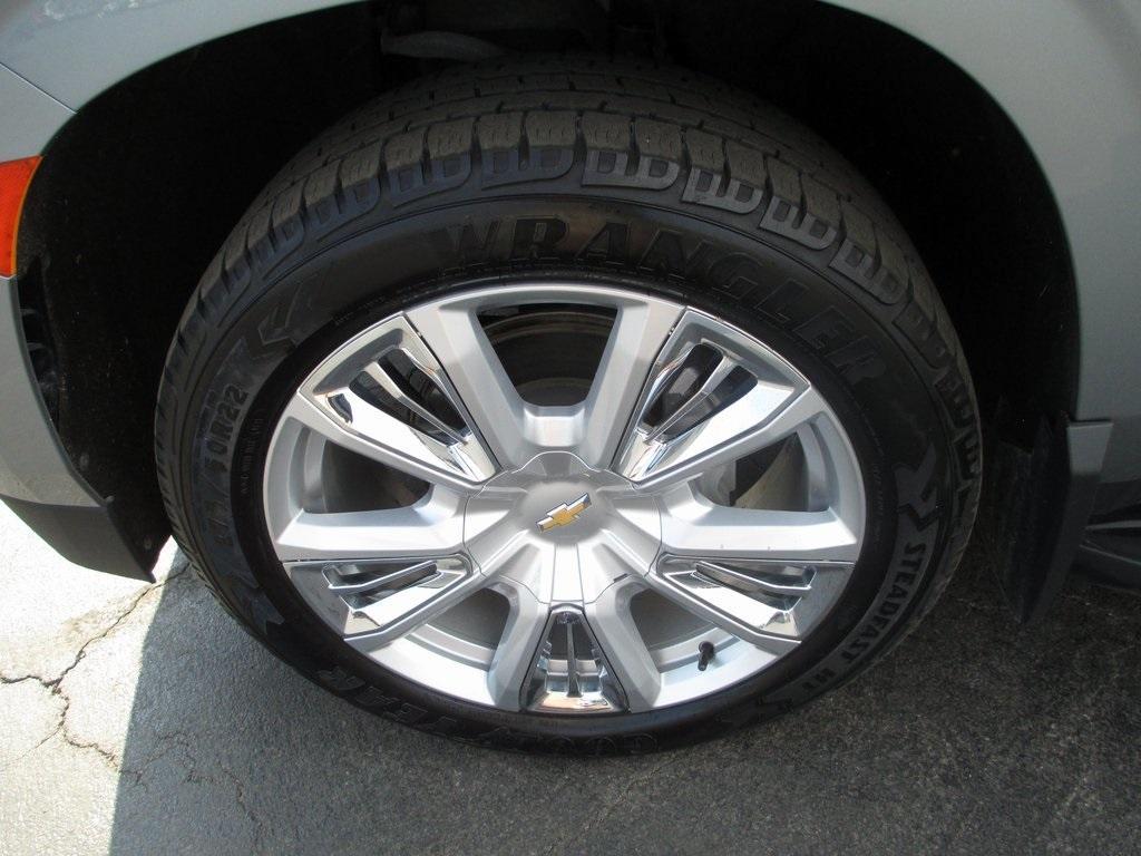 used 2023 Chevrolet Suburban car, priced at $52,995