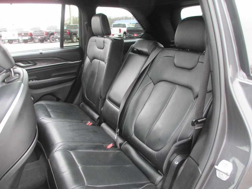 used 2022 Jeep Grand Cherokee car, priced at $24,995