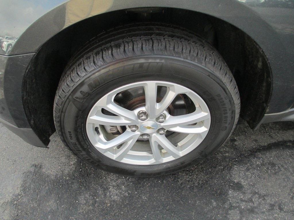 used 2017 Chevrolet Equinox car, priced at $6,995
