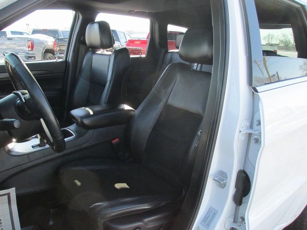 used 2015 Jeep Grand Cherokee car, priced at $11,995
