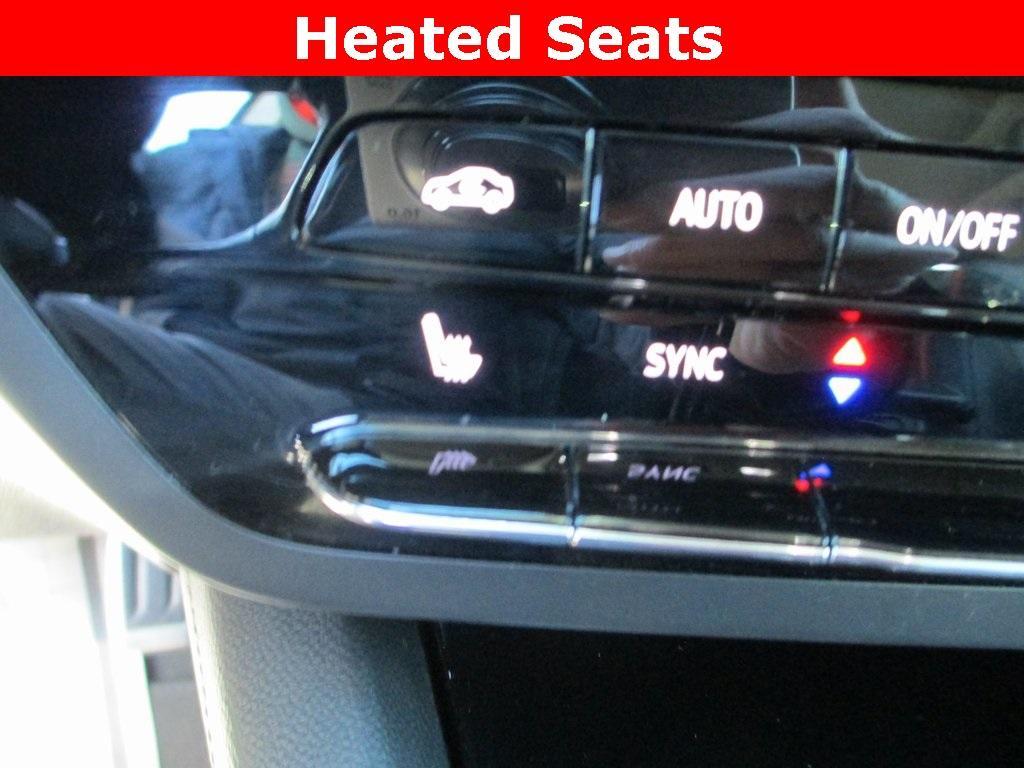 used 2023 Buick Envision car, priced at $22,495