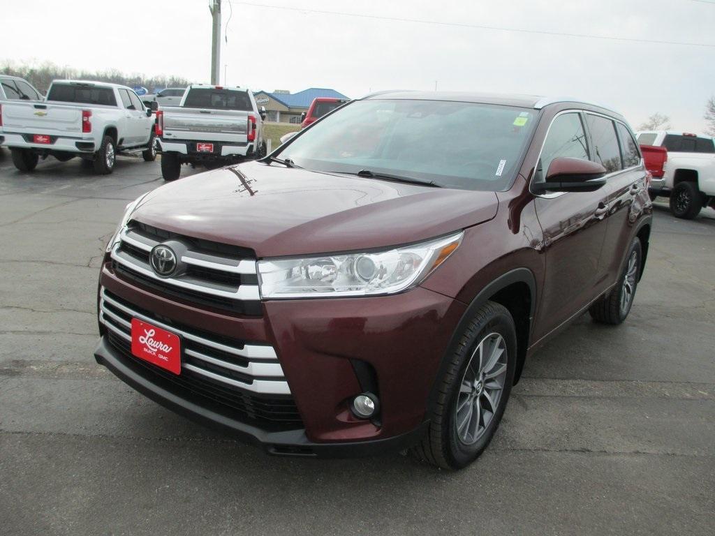 used 2018 Toyota Highlander car, priced at $19,995