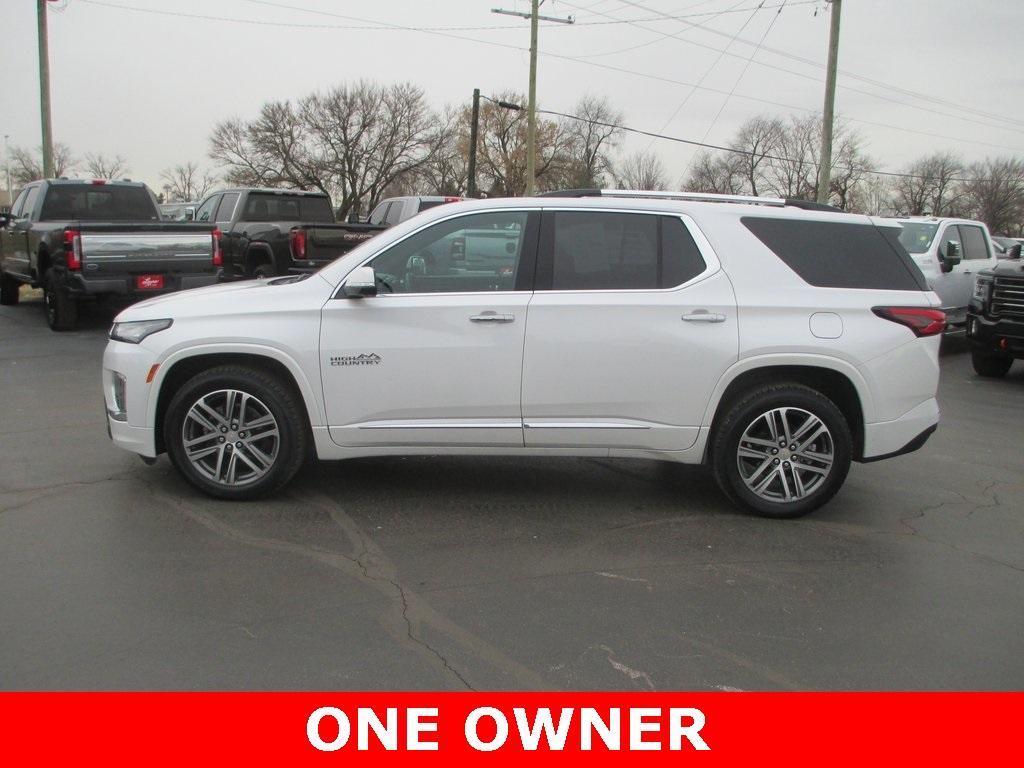 used 2023 Chevrolet Traverse car, priced at $32,995