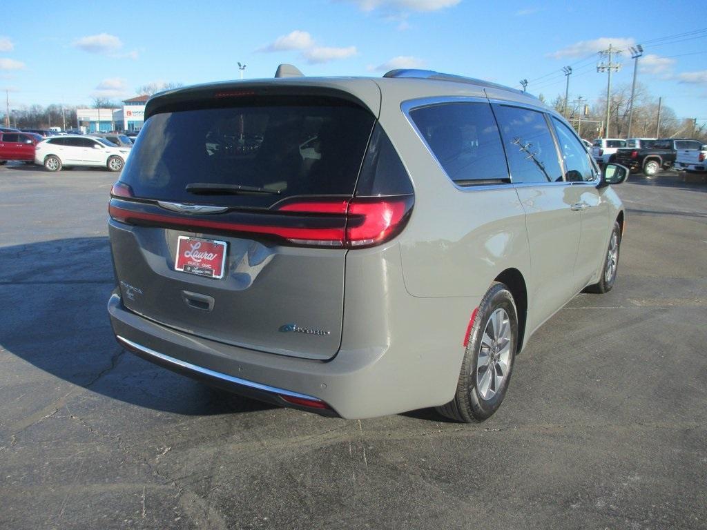 used 2021 Chrysler Pacifica Hybrid car, priced at $17,995