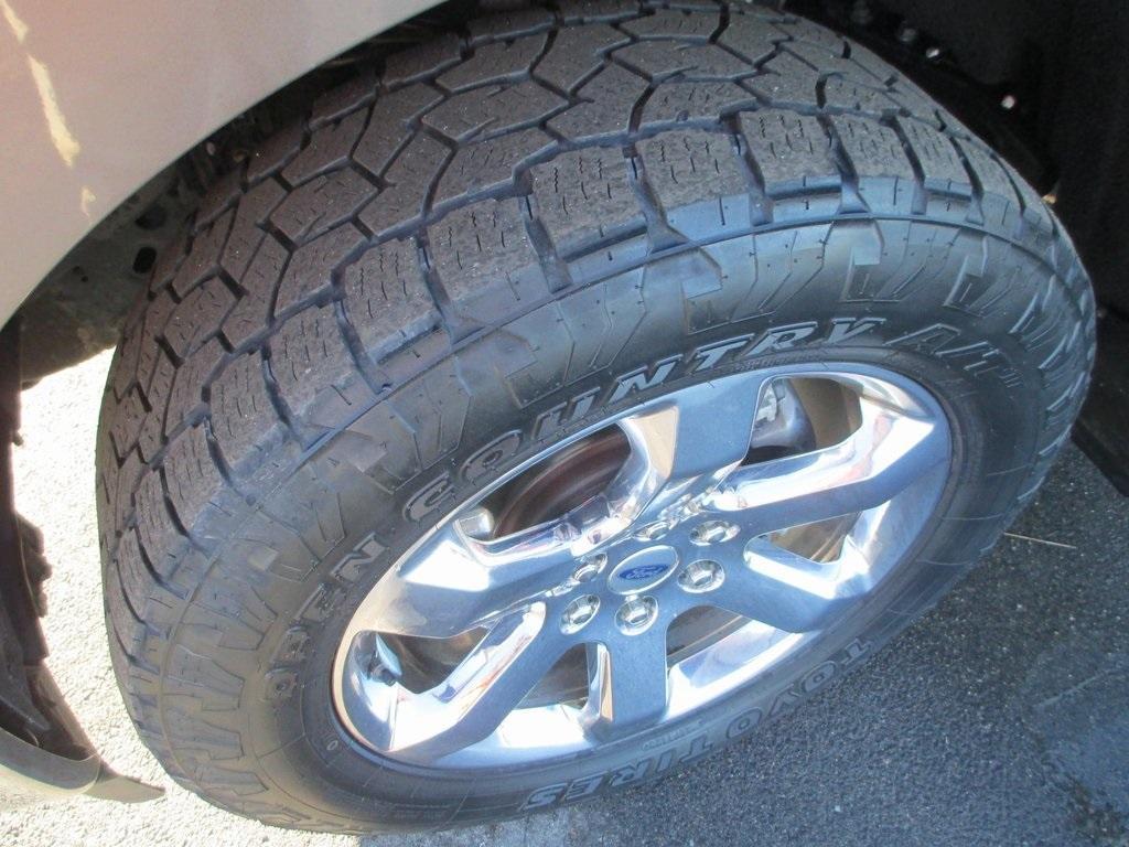 used 2021 Ford F-150 car, priced at $31,995