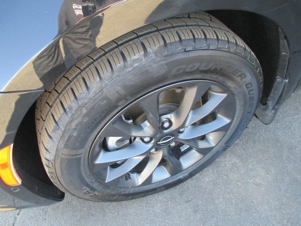 used 2021 Chrysler Pacifica car, priced at $22,495