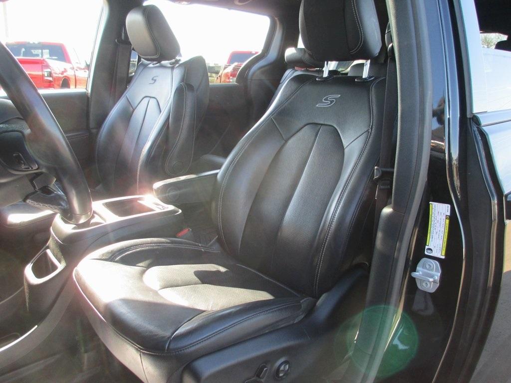 used 2021 Chrysler Pacifica car, priced at $22,495