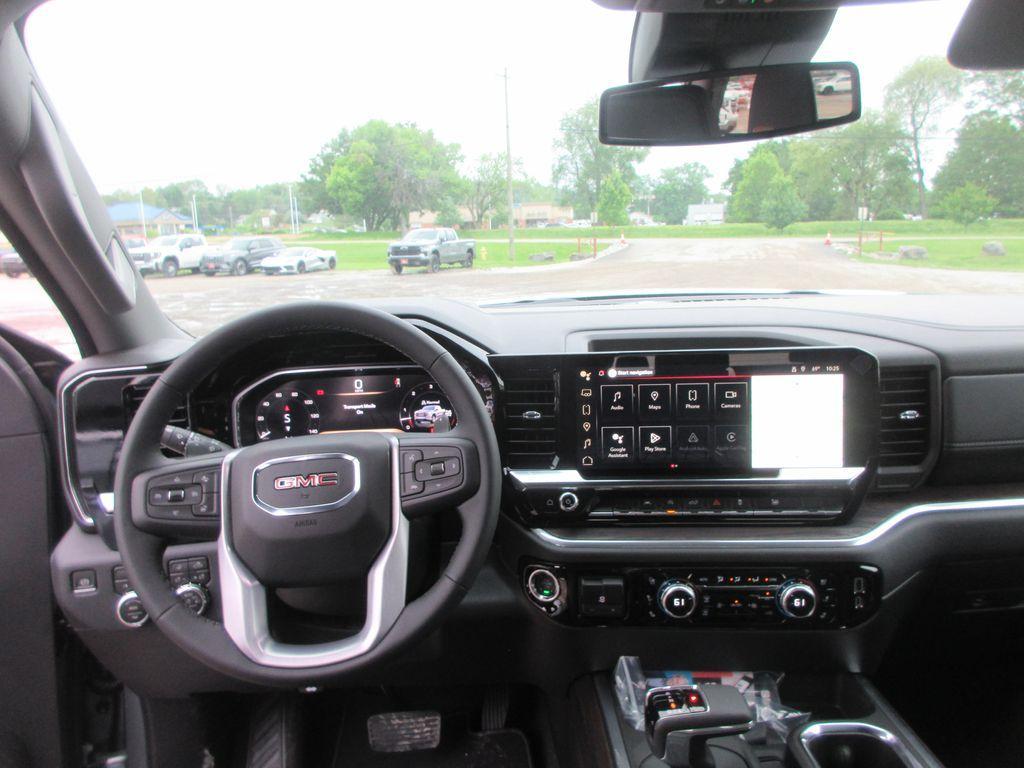 new 2026 GMC Sierra 1500 car, priced at $53,236