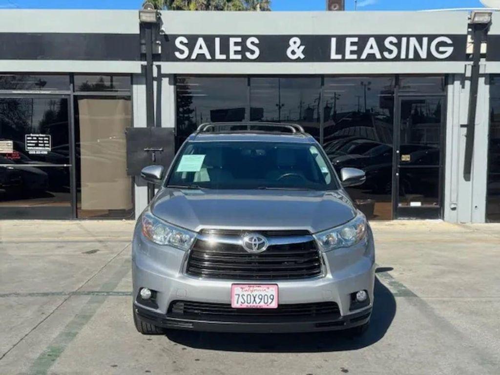 used 2016 Toyota Highlander car, priced at $17,495