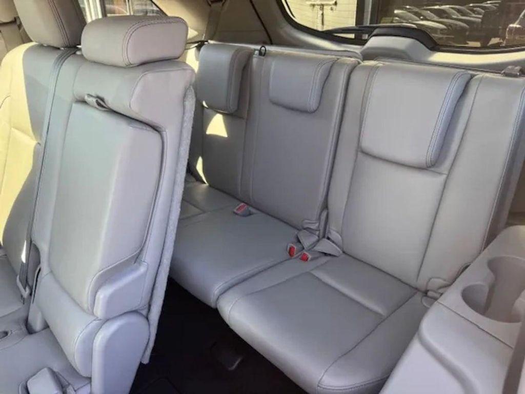 used 2016 Toyota Highlander car, priced at $17,495