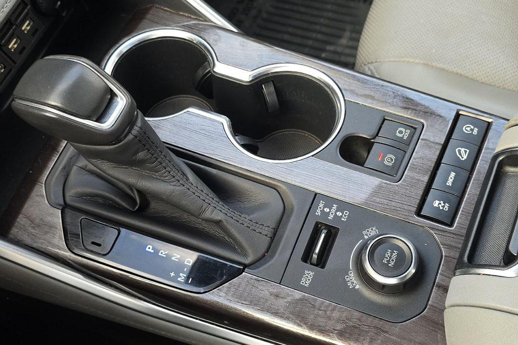 used 2020 Toyota Highlander car, priced at $29,500