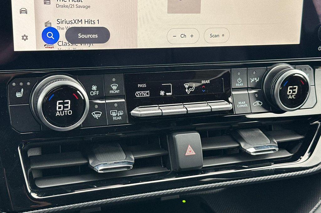 new 2026 Toyota Highlander car, priced at $50,553