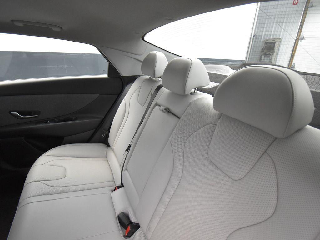 used 2022 Hyundai Elantra car, priced at $17,995