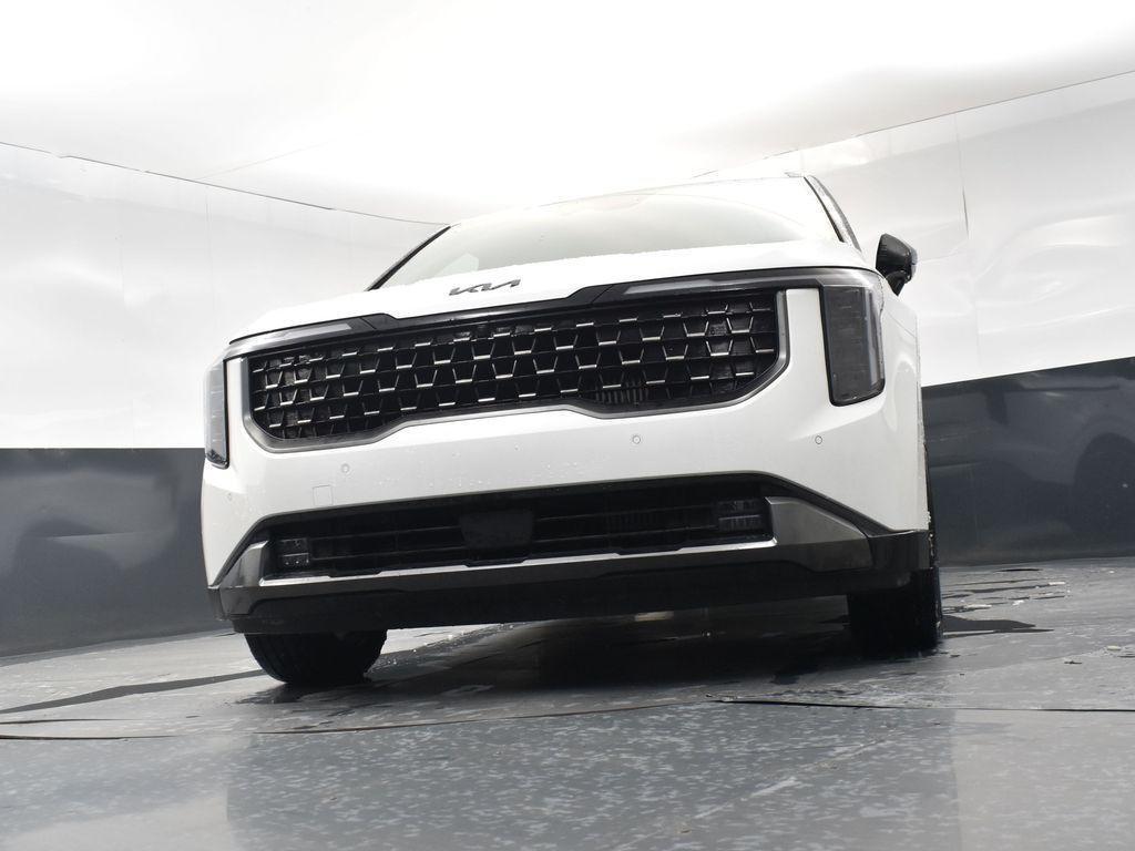 new 2026 Kia Carnival Hybrid car, priced at $53,395