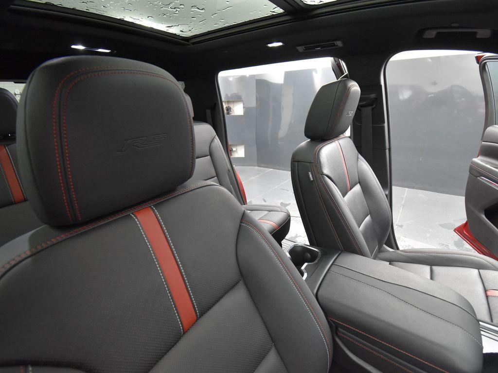 used 2024 Chevrolet Traverse car, priced at $45,925