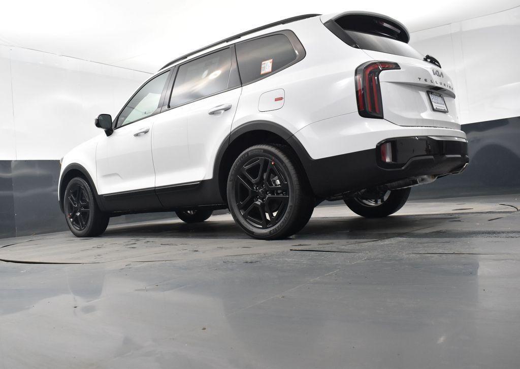 new 2025 Kia Telluride car, priced at $53,570