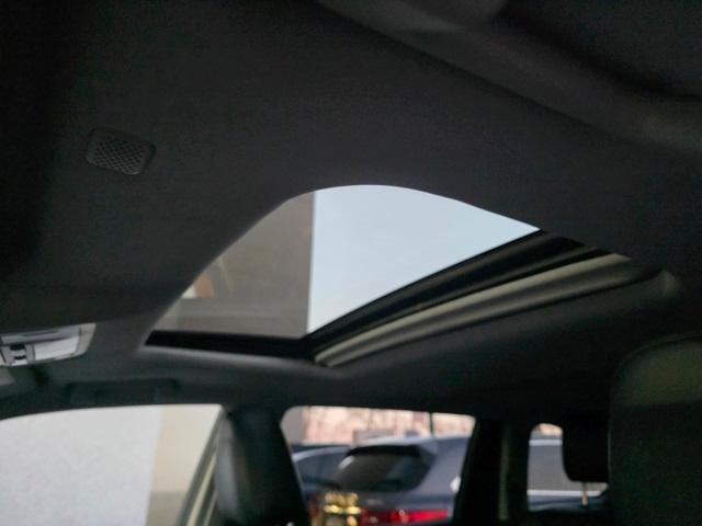 used 2019 Toyota Highlander car, priced at $26,990