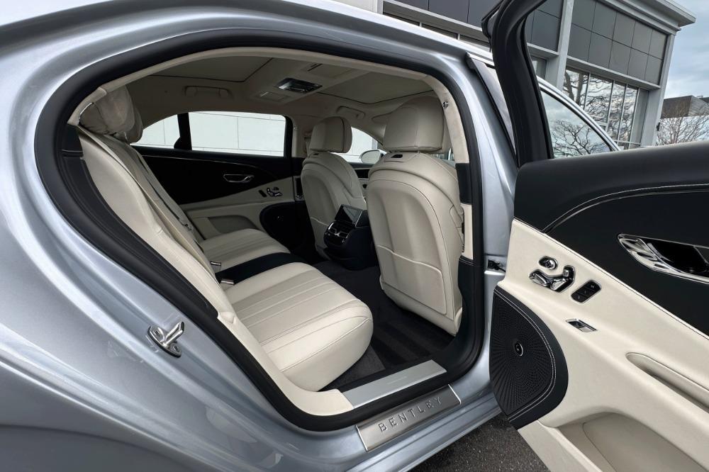 new 2026 Bentley Flying Spur car, priced at $254,665
