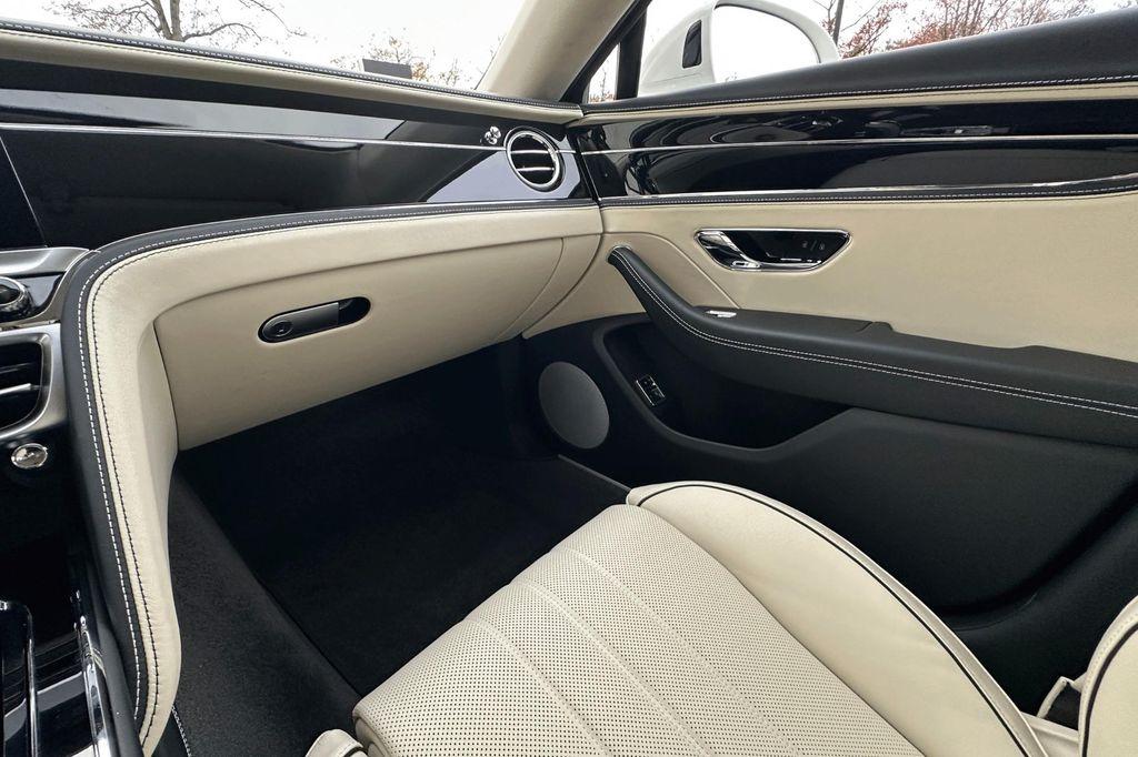 new 2026 Bentley Flying Spur car, priced at $288,470
