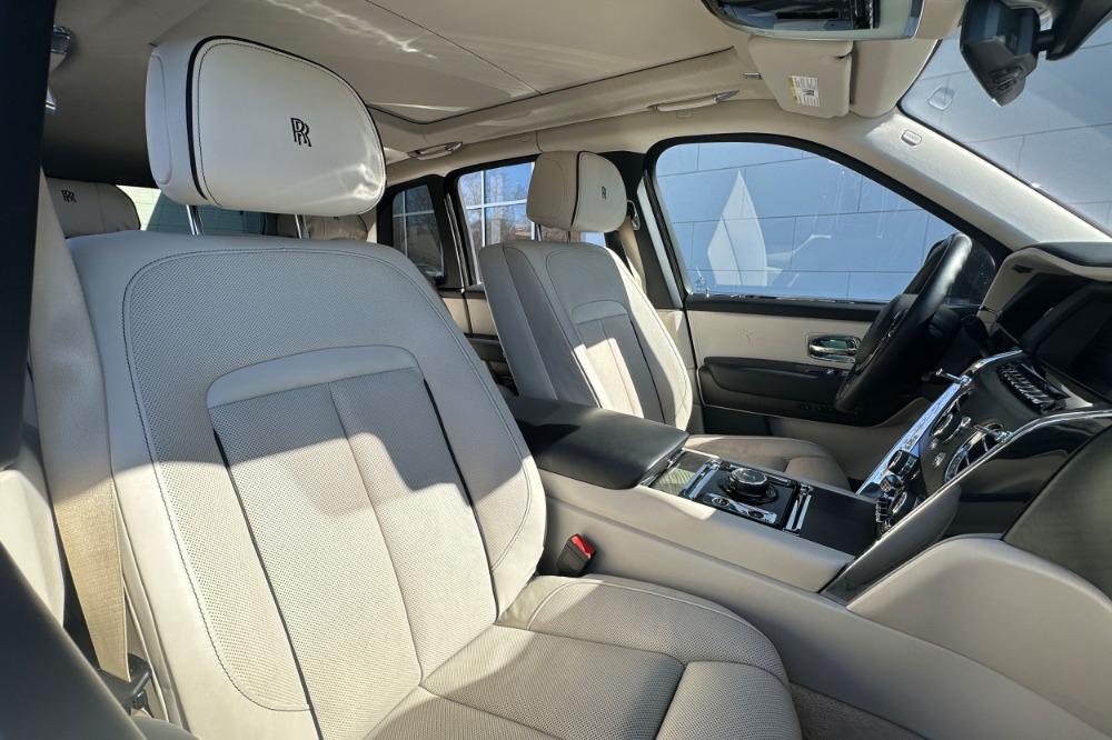 used 2020 Rolls-Royce Cullinan car, priced at $239,900