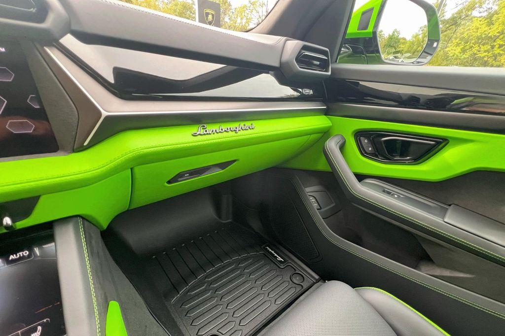 used 2025 Lamborghini Urus car, priced at $288,900
