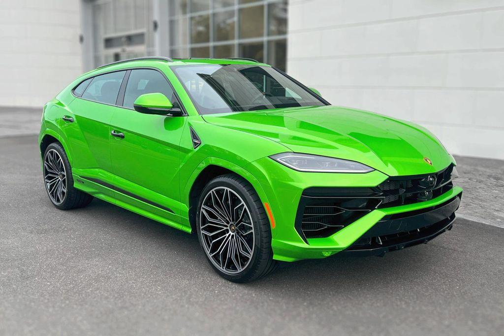 used 2025 Lamborghini Urus car, priced at $288,900
