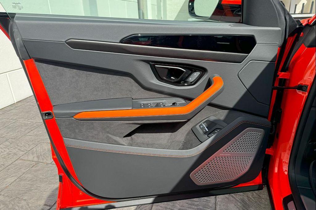 used 2025 Lamborghini Urus car, priced at $299,800