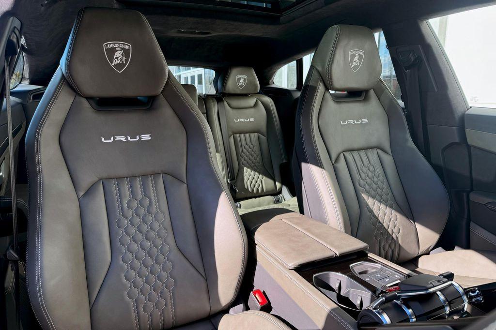 used 2024 Lamborghini Urus car, priced at $279,900