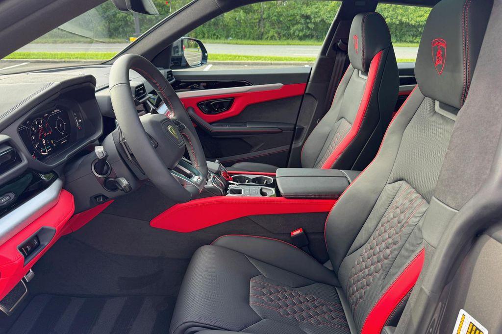 used 2024 Lamborghini Urus car, priced at $279,900