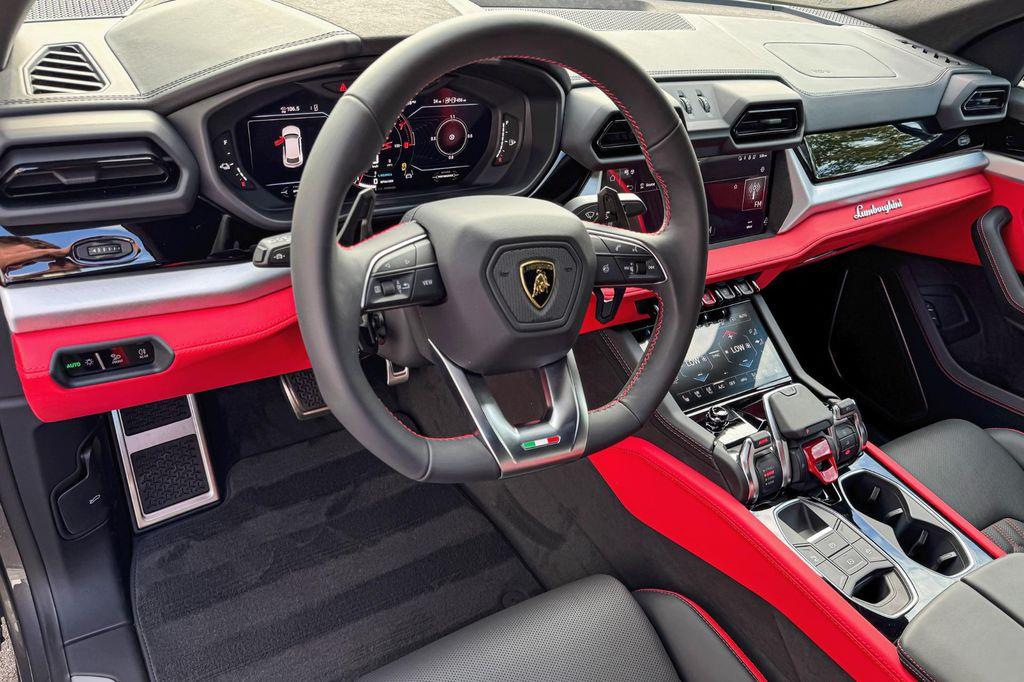 used 2024 Lamborghini Urus car, priced at $279,900
