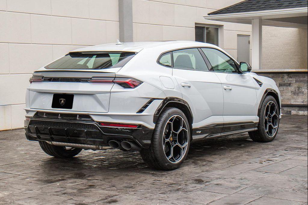 used 2024 Lamborghini Urus car, priced at $279,900