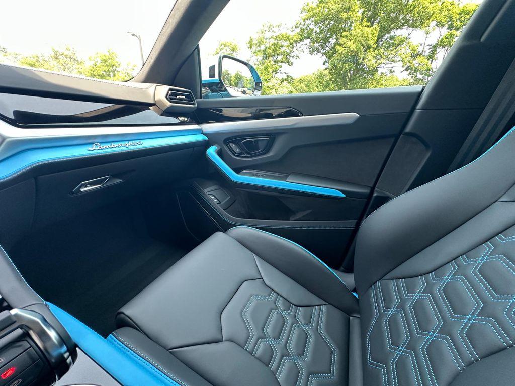 used 2026 Lamborghini Urus car, priced at $299,900