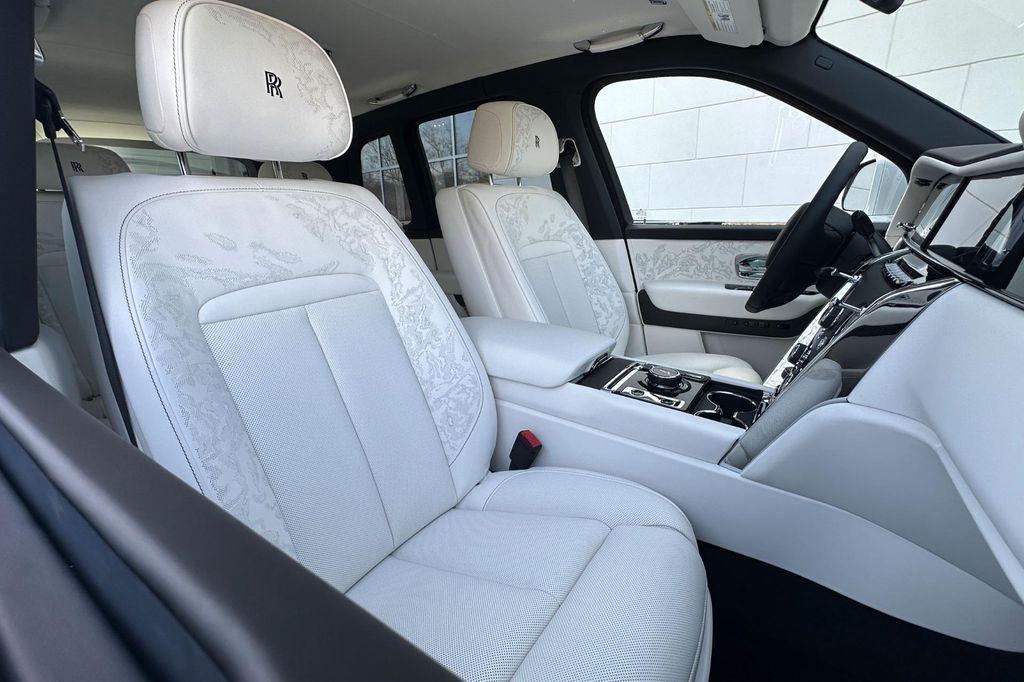 new 2026 Rolls-Royce Cullinan car, priced at $488,050