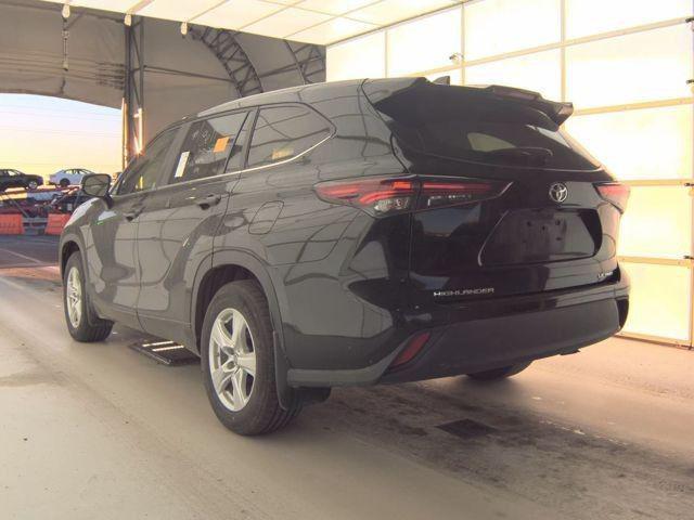 used 2024 Toyota Highlander car, priced at $34,990