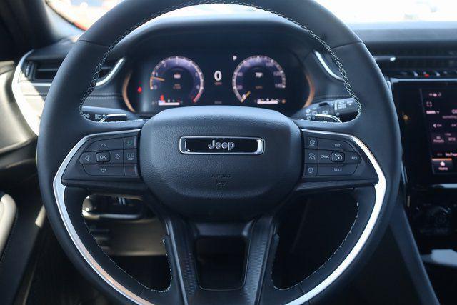 new 2025 Jeep Grand Cherokee car, priced at $40,027