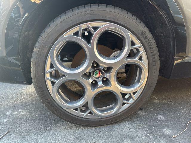 new 2024 Alfa Romeo Tonale car, priced at $34,617