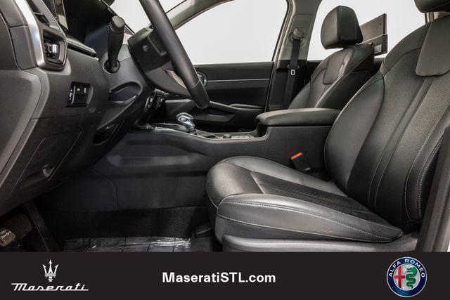 used 2023 Kia Sorento car, priced at $27,390