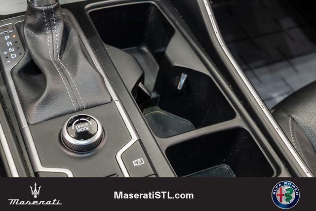 used 2023 Kia Sorento car, priced at $27,390