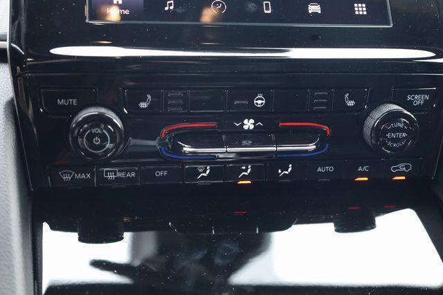 new 2025 Jeep Grand Cherokee car, priced at $37,514